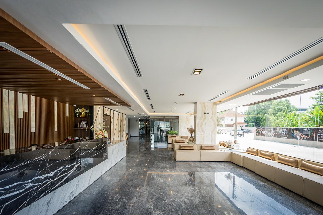 Onix Hotel Bangkok Exterior foto