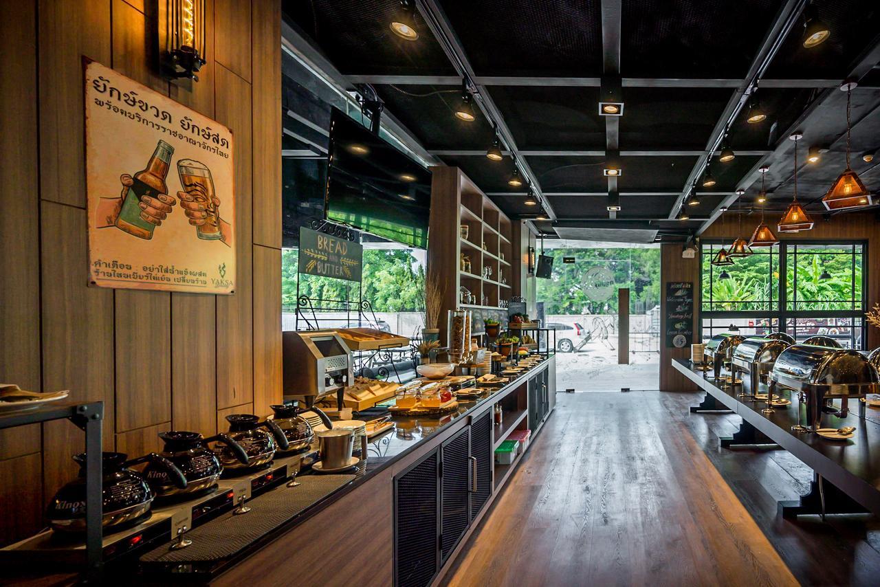 Onix Hotel Bangkok Exterior foto